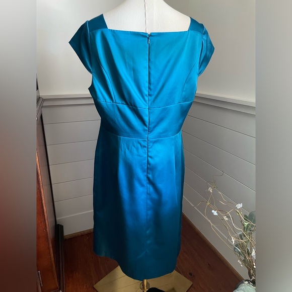 Adrianna Papell Women's Size 14 Blue Satin Sheath Midi Dress Cap Sleeve - Picture 2 of 9